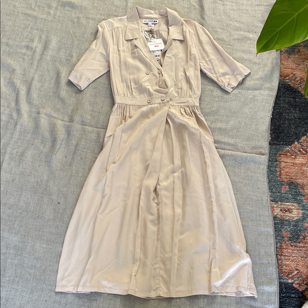 Uniqlo Cream Button-Front Collared Midi Dress
